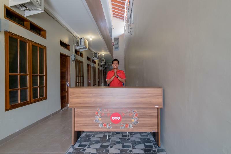 RedDoorz At Joyce Guest House Medan Zewnętrze zdjęcie