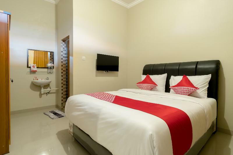 RedDoorz At Joyce Guest House Medan Zewnętrze zdjęcie