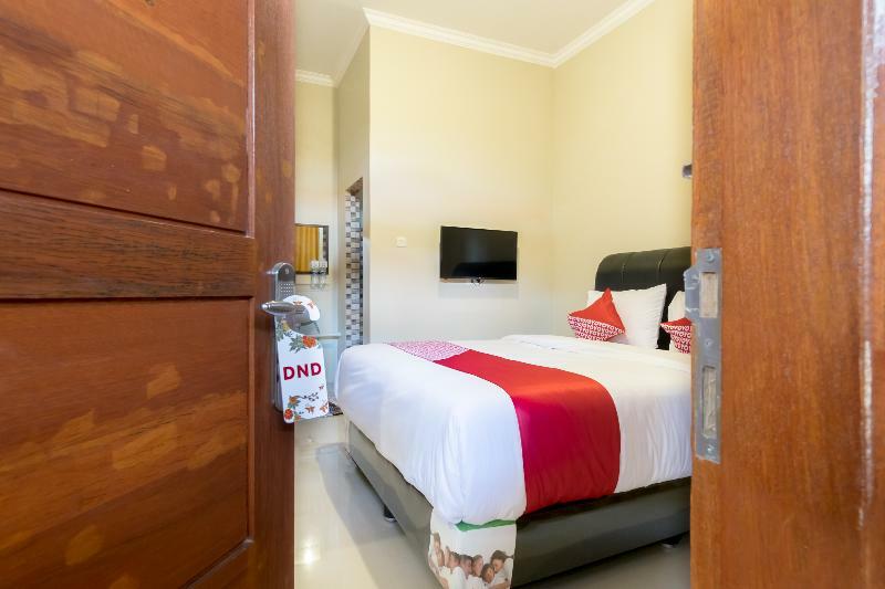 RedDoorz At Joyce Guest House Medan Zewnętrze zdjęcie