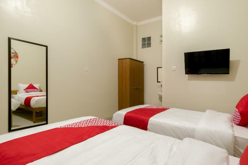 RedDoorz At Joyce Guest House Medan Zewnętrze zdjęcie